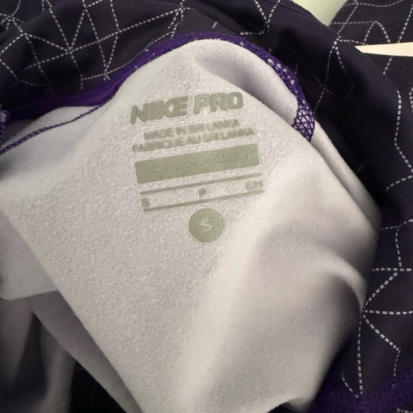 Nike Pro Hyperwarm Dark Purple Geometric Print Half‎ Zip Warm Size Small - Picture 14 of 15